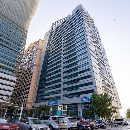 Lovely 3 Bedroom Apartment Beach Front Abu Dhabi Exterior foto